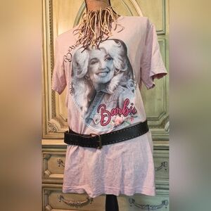 'Better Than Barbie' Dolly Parton T-Shirt (M)